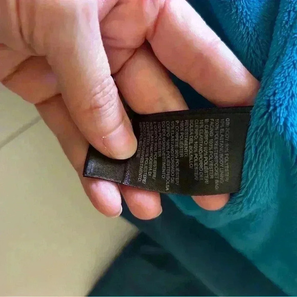 The North Face Women’s Teal Waterproof Jacket. XS. Hooded. Preowned. - Picture 5 of 5